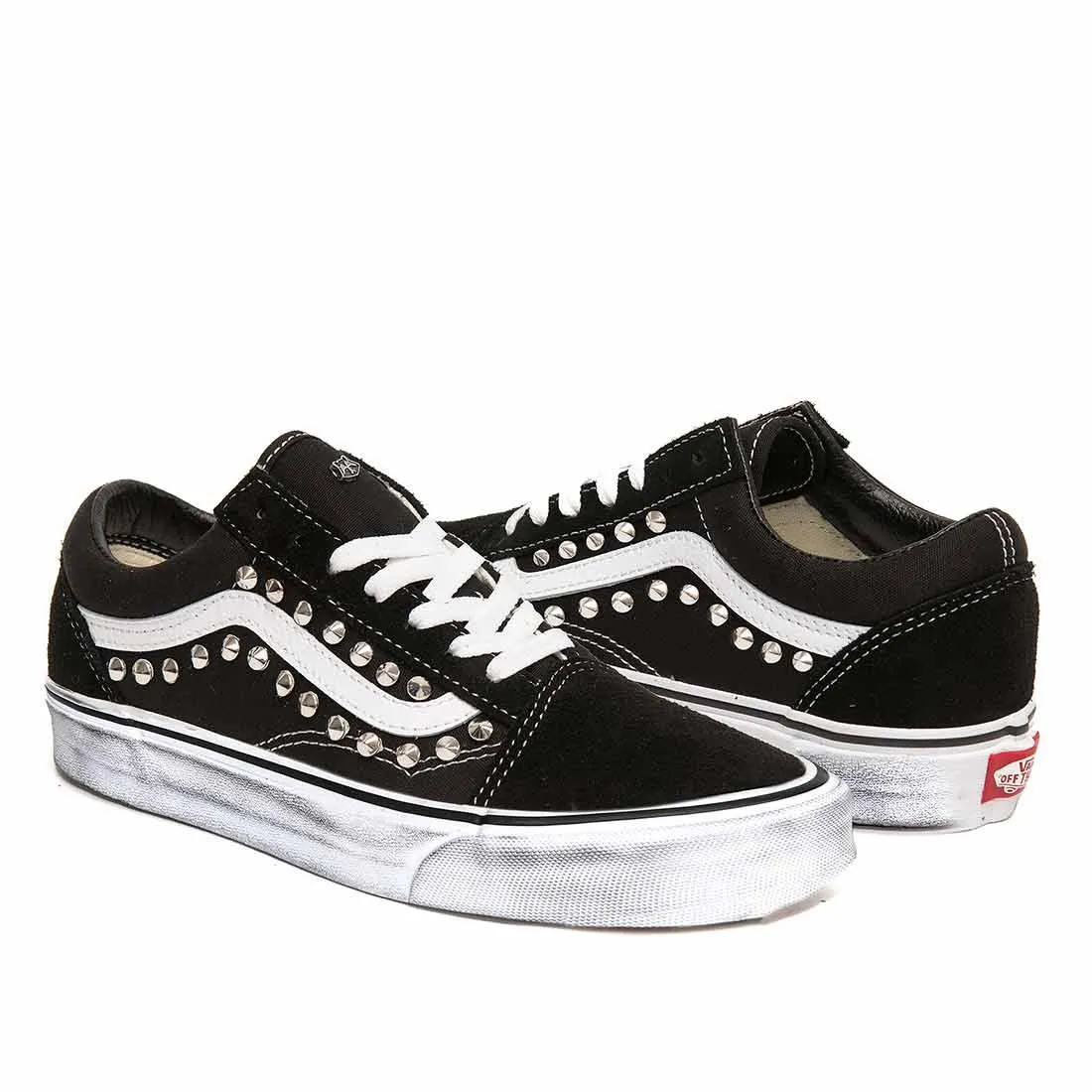 Vans Old Skool con Borchiette
