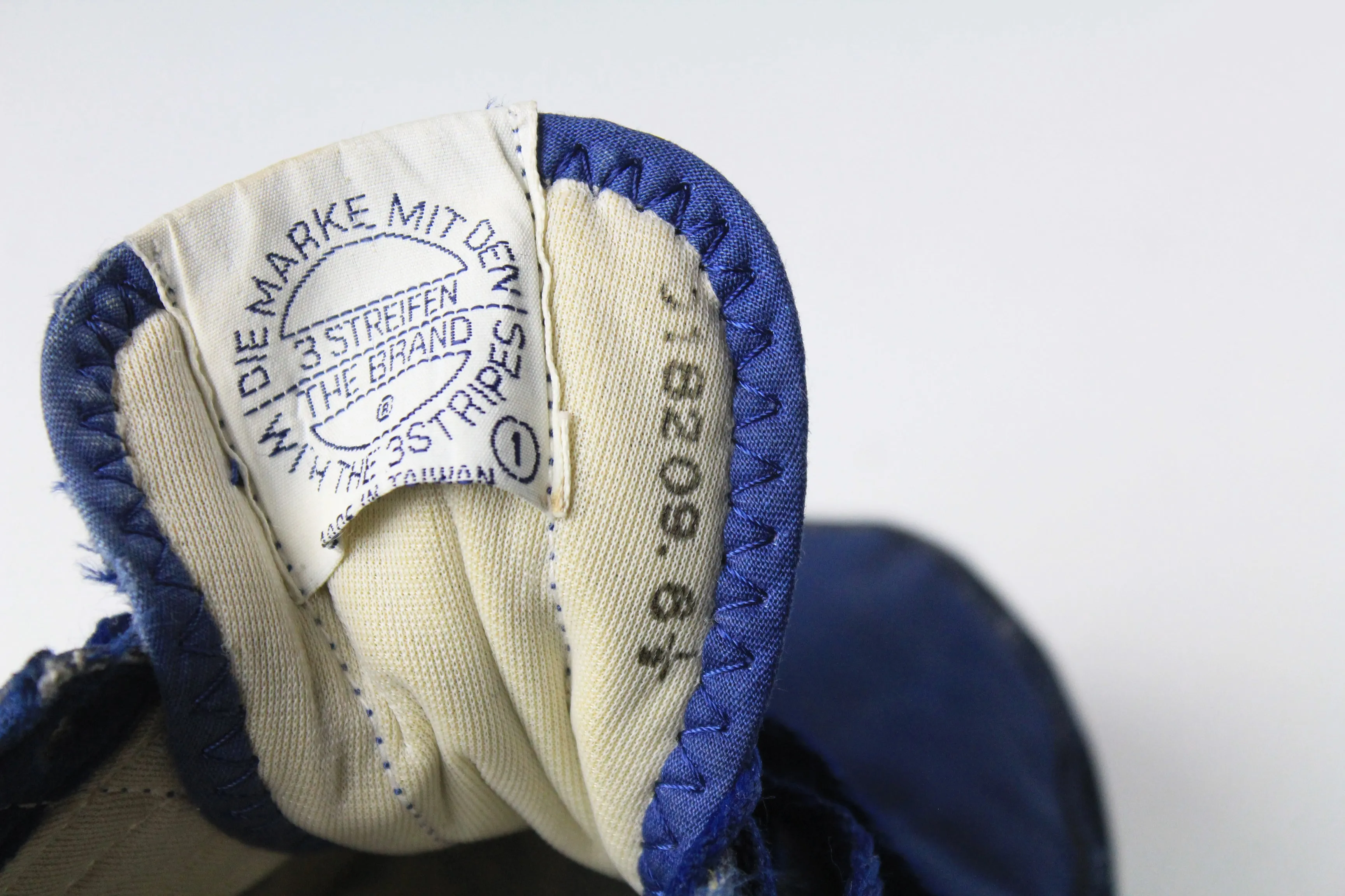 Vintage Adidas Summit Sneakers US 7