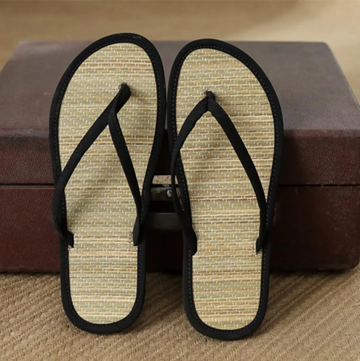 Women's Bamboo-Flip-Flop Summer Beach Sandals Straw Open-Toe Casual Slip on House Slippers